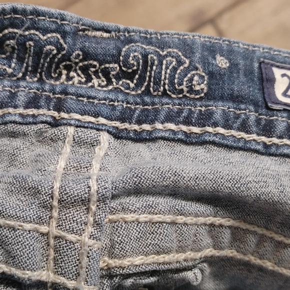 Miss Me Signature Boot Cut Jeans Size 27 - Picture 11 of 13